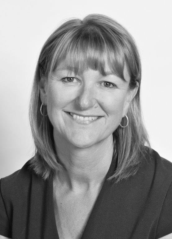 Susan Lee 