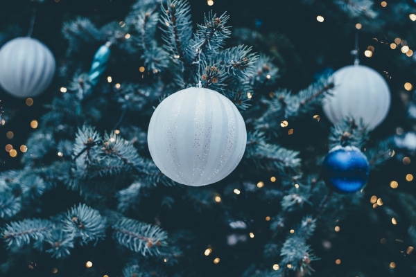 5 Things to Consider Before Decorating Your Perfect Luxury Christmas Tree!