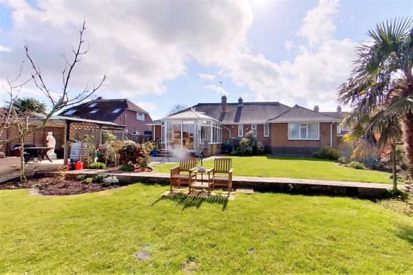 Fantastic 3 Bed Bungalow in Spitalfield Lane, New Romney.