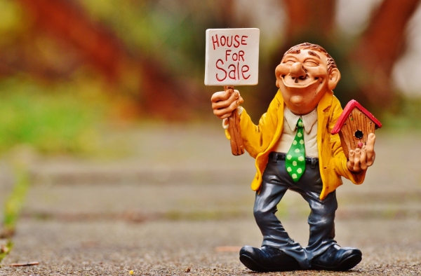 How to choose the right estate agent for you