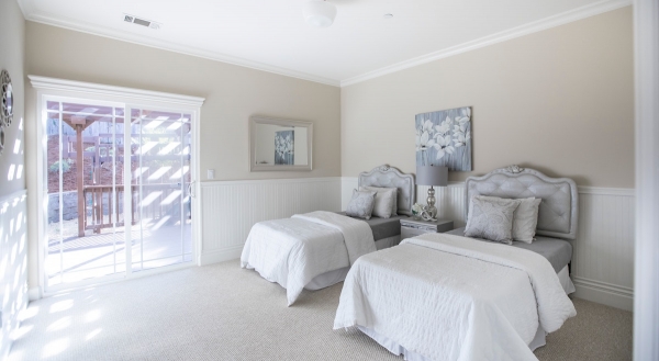 5 Ways To Make Your Bedroom Look Luxurious