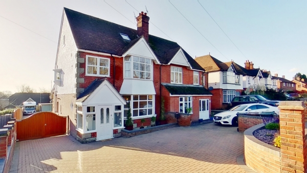 Maidstone Road, Ashford.