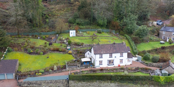 A Truly Unique Character Cottage