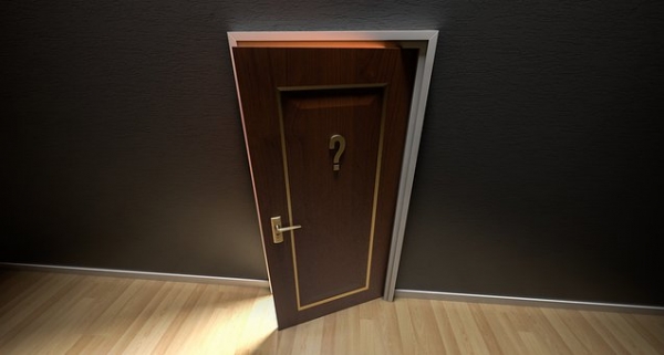 Strangers in YOUR House – Potential Buyers in your Home