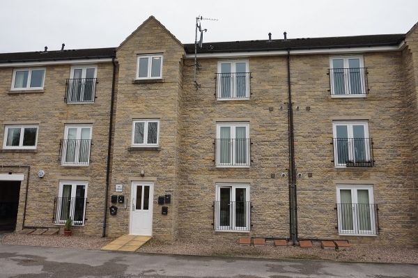 Video Tour two bedroom apartment Hipperholme
