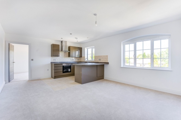 2 Victoria Place