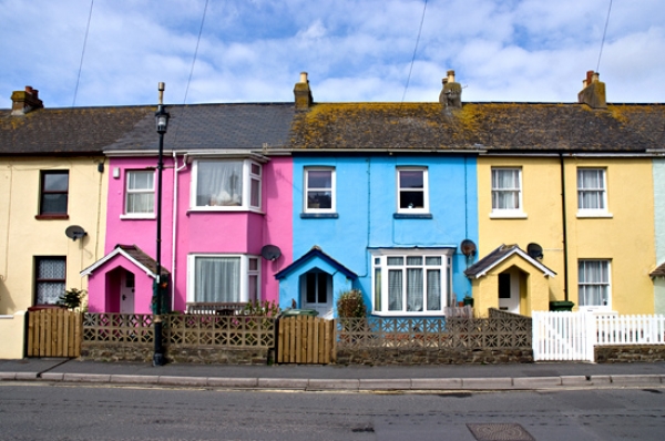 How do you view houses?