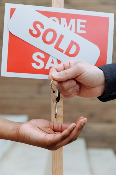 How to choose the right estate agent for you