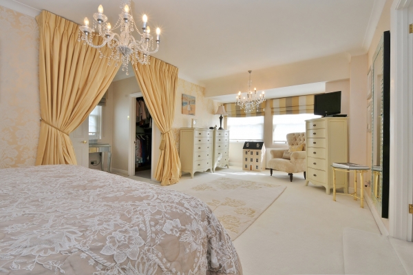 Fabulous 5 Bedroom For Sale!