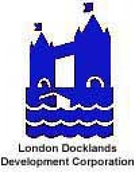 My history lesson continues! Lets look at how the Docklands and Canary Wharf dev