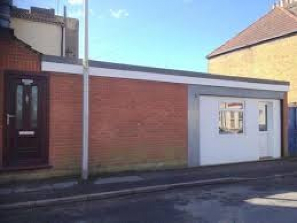 The most unusual and pointless property currently for sale in the Medway area?