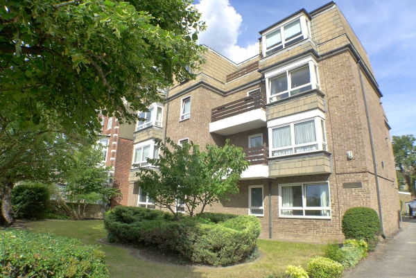 IDEAL BUY TO LET – 1 BED FLAT FOR SALE IN SIDCUP