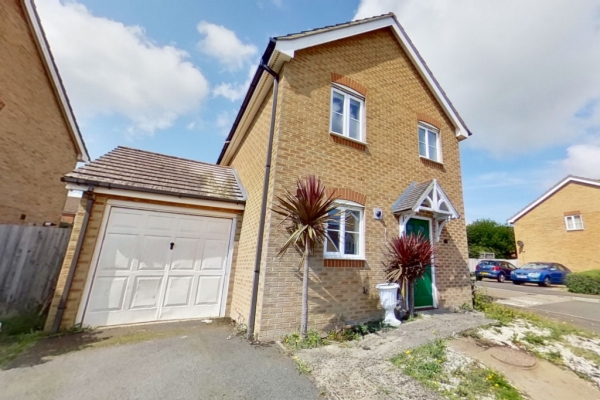 3 bed detached house for sale in Lodge Wood Drive, Orchard Heights, Ashford.