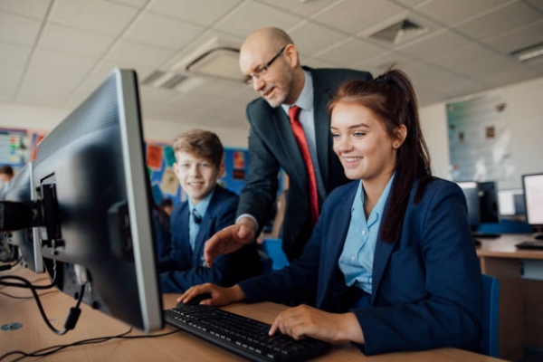 Relocating to Sutton? Here's how to find the best school.